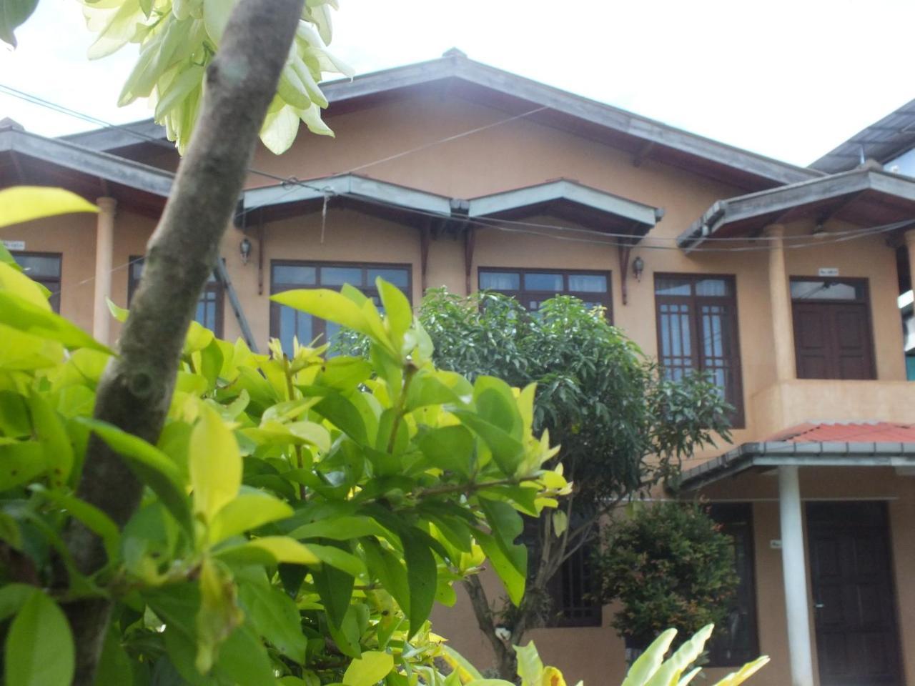 Hillsview Rest & Guest House マータレー エクステリア 写真